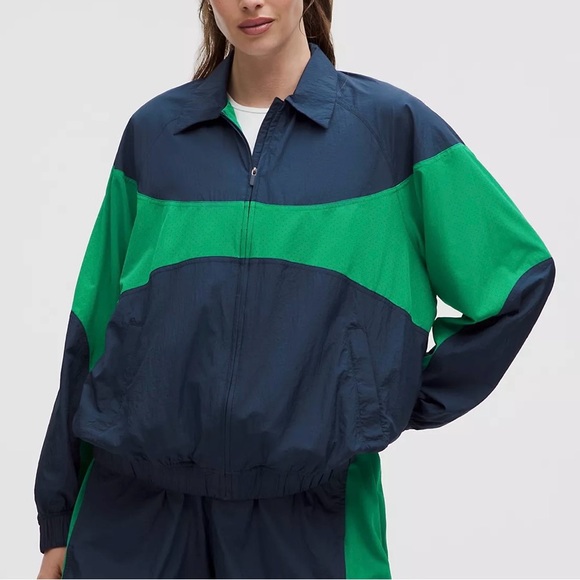 lululemon athletica Jackets & Blazers - Lululemon Nylon Women's raceway Green and club Blue Jacket size small NWT